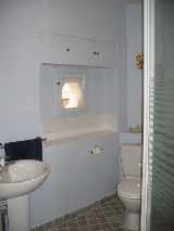 Guest shower-room
